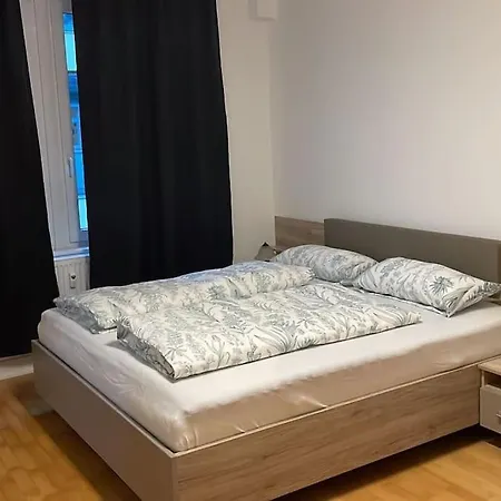 Helle Mitten In Der Altstadt Fulde